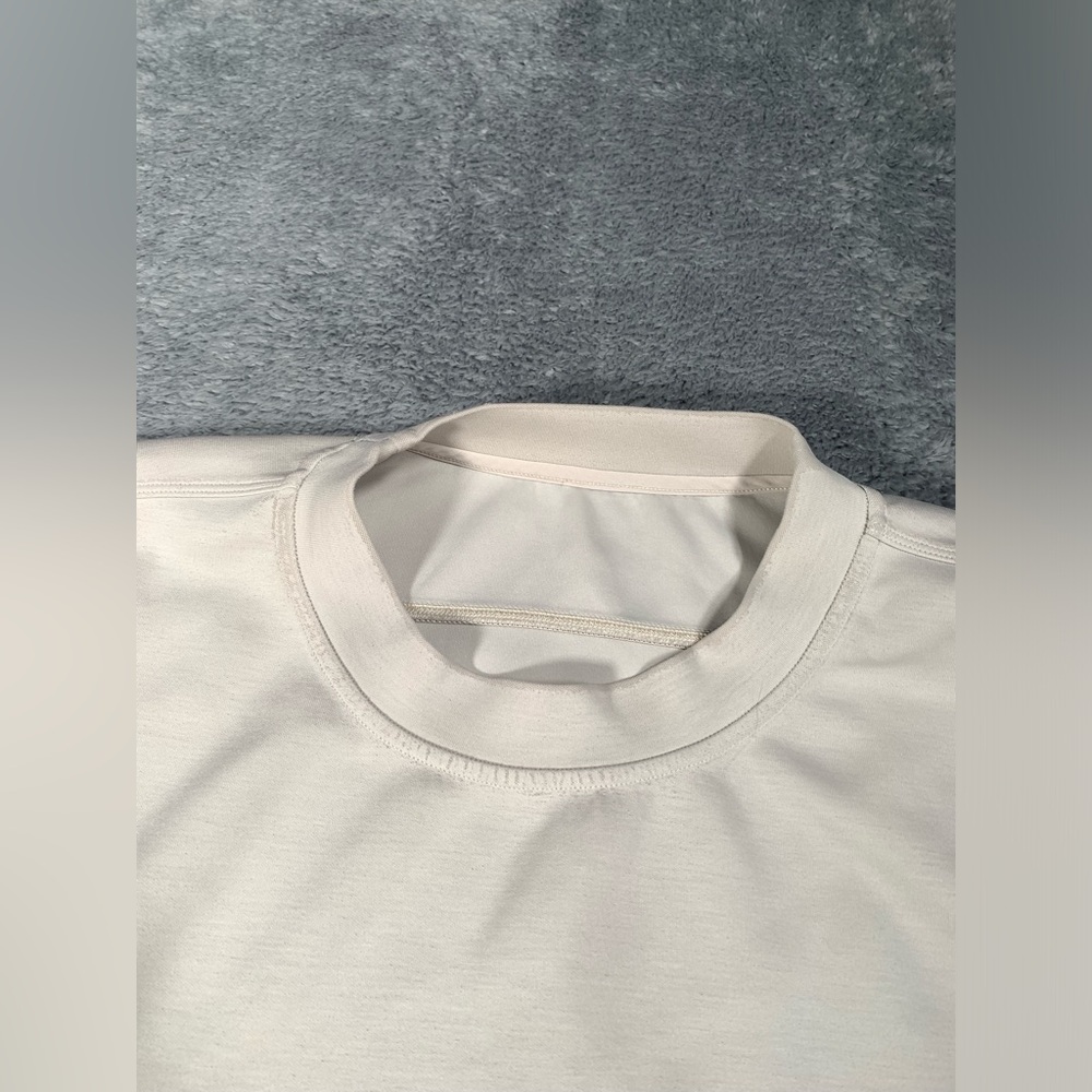 Lululemon Cream Crewneck Sweatshirt - Picture 4 of 14